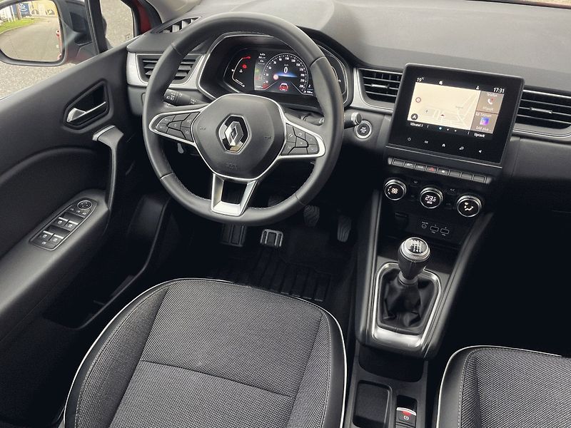 Renault Captur (2021) INTENS 1,3TCe 140k - fotka 12 z 28