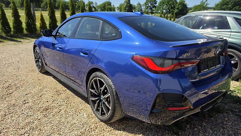 BMW i4 (2023) M50 xDrive - fotka 4 z 15