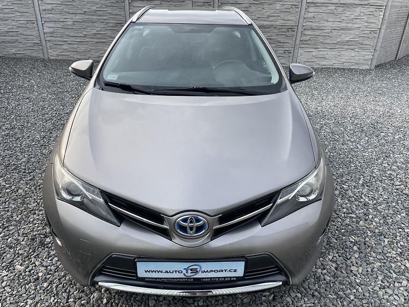 Toyota Auris 1.8i 16v HYBRID AUT NAVI CAM!! - fotka 6 z 166