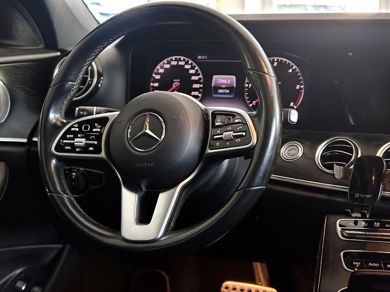 Mercedes-Benz Třídy E (2020) E220CDI All-terrain TOP VÝBAVA - fotka 20 z 25