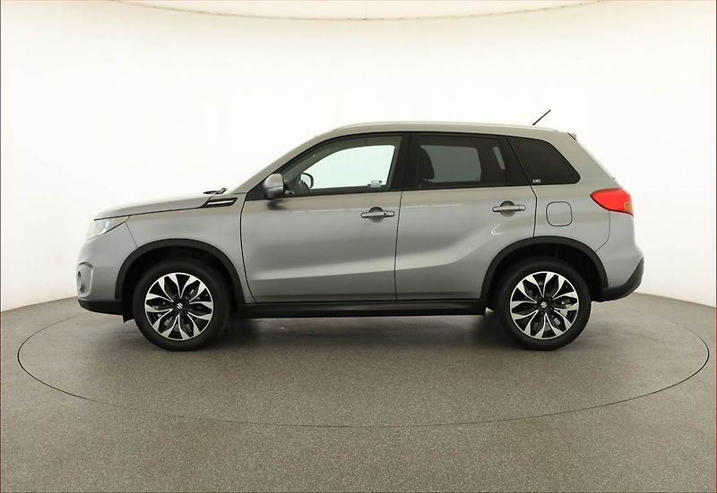 Suzuki Vitara (2016) 1.6 VVT, 4X4, Serv.kniha - fotka 3 z 17