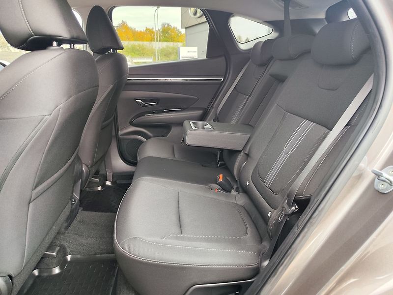 Hyundai Tucson 1.6 T-GDI/110kW Smart - fotka 10 z 30