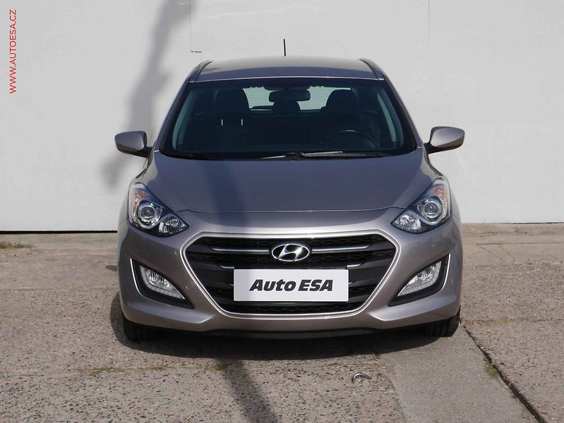 Hyundai i30 (2016) 1.6 GDi, ČR, AC, TZ, tempo - fotka 2 z 15