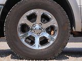 Dodge RAM 1500 (2013) 5.7 Hemi Quadcab LoneStar - náhled 21
