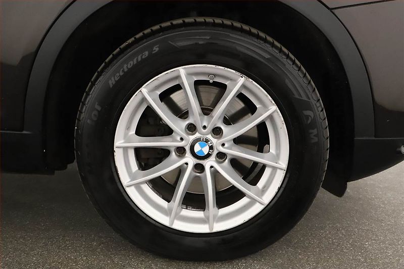 BMW X3 (2015) xDrive20i, 4X4, Automat - fotka 12 z 19