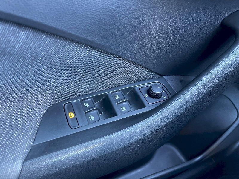 Škoda Kamiq (2023) 1.0 TSI 81 kW Style Plus - fotka 23 z 32