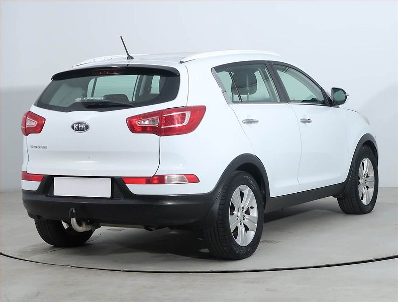 Kia Sportage (2011) 1.7 CRDi, Tempomat - fotka 5 z 18