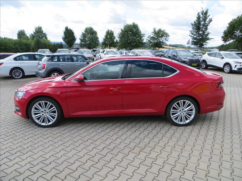 Škoda Superb 2,0 TDI 147kW 4x4 Style DSG ČR - fotka 4 z 29