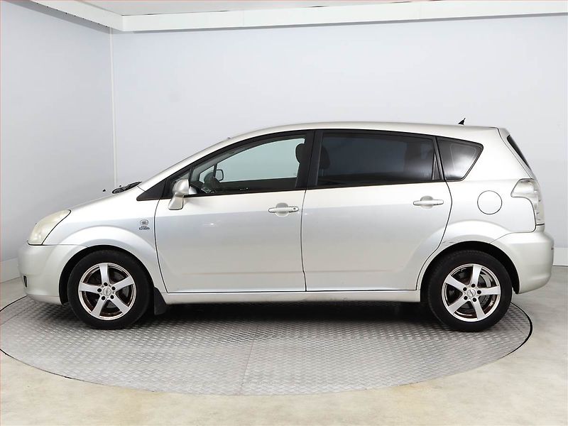Toyota Corolla Verso (2005) 2.0 D-4D, Tažné, jezdí výborně - fotka 3 z 13
