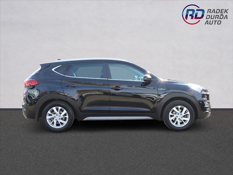 Hyundai Tucson 1,6 CRDi  A/T,4x4,ADVENTURE - fotka 4 z 38