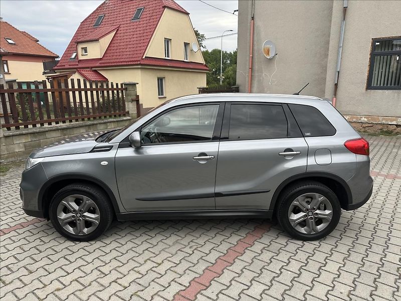 Suzuki Vitara 1,6 4x4 TAŽNÉ - fotka 8 z 30