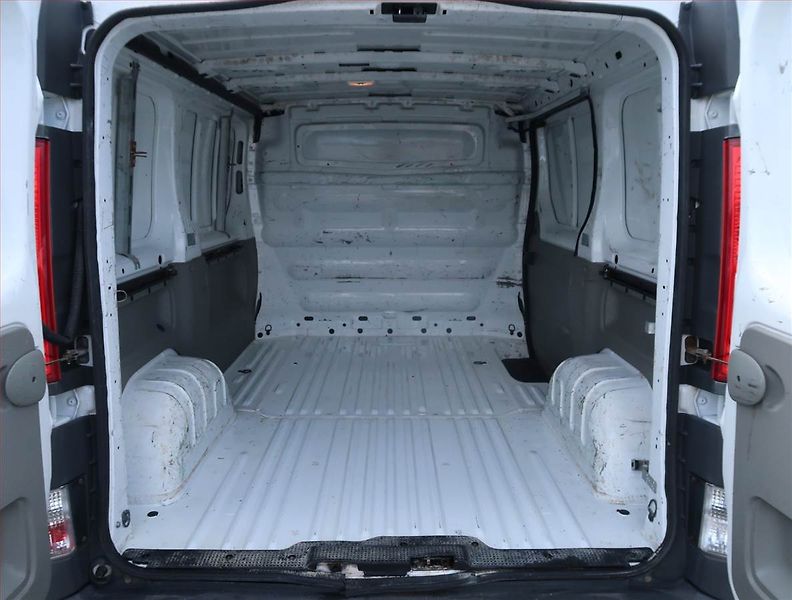 Opel Vivaro (2013) 2.0 CDTI, ČR - fotka 13 z 15