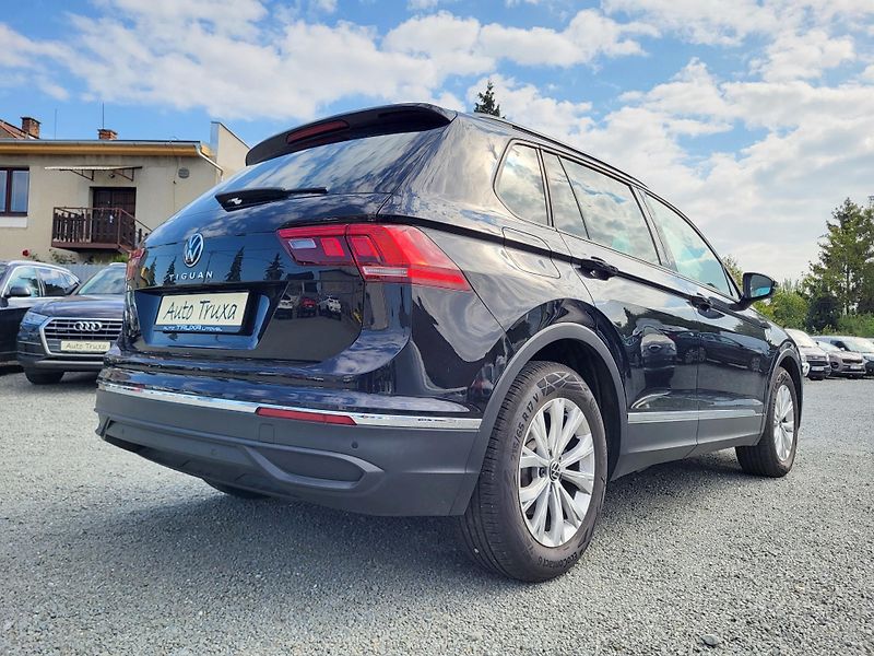 Volkswagen Tiguan 2.0 TDi 90kW LIFE - fotka 36 z 44