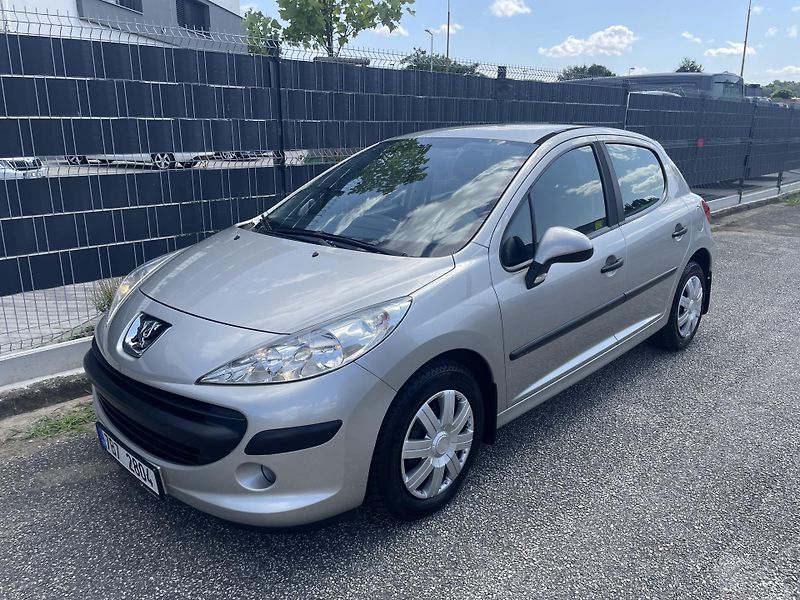 Peugeot 207 (2007) 1.4i - 67.000 km - ČR - fotka 2 z 18