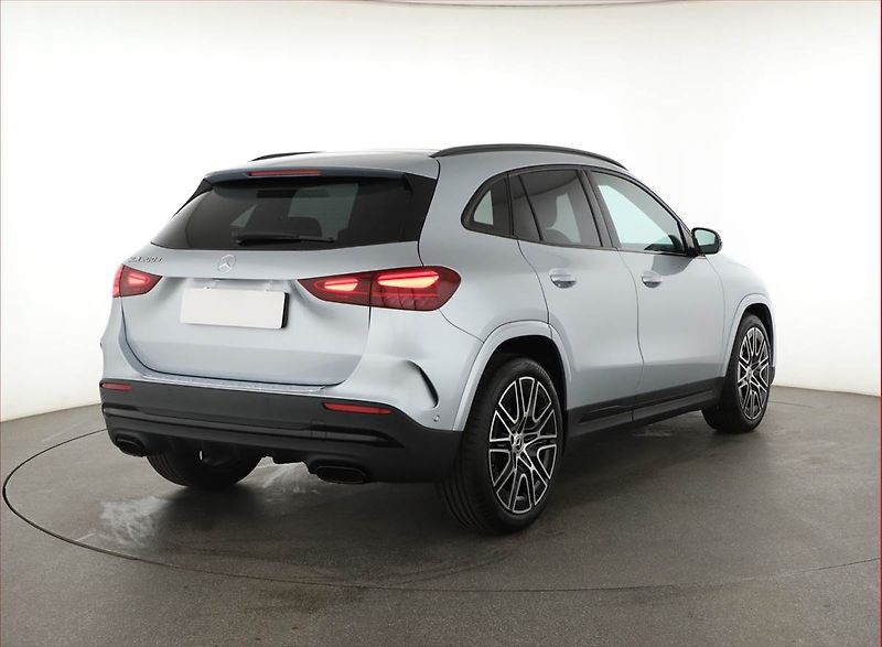 Mercedes-Benz GLA (2025) 200 d - fotka 5 z 28