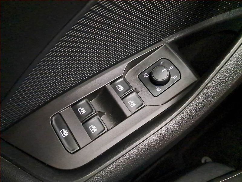 Škoda Octavia (2022) 2.0 TDI, ČR,1.maj, Serv.kniha - fotka 18 z 20