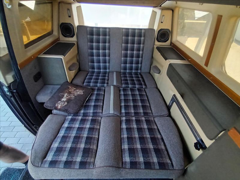 Volkswagen Caravelle 1,9 i,T3 Westfalia,SPRCHA,WC, - fotka 33 z 49