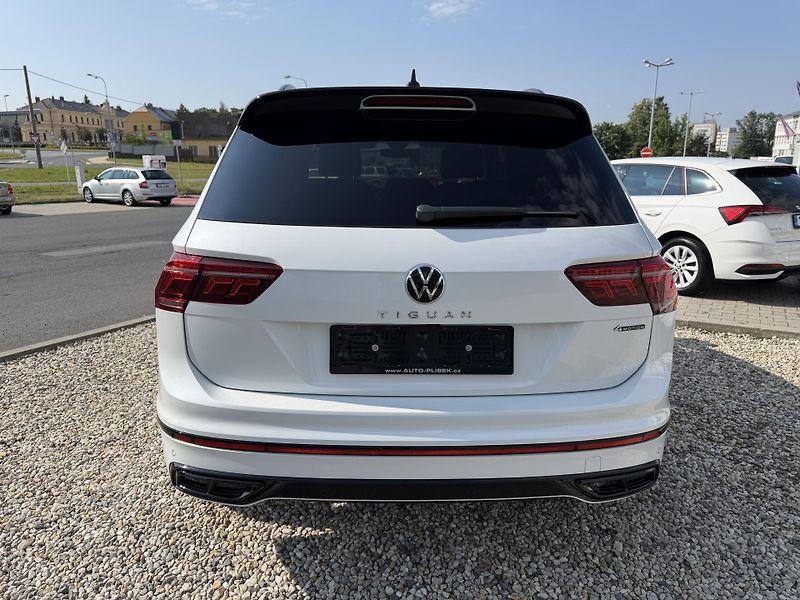 Volkswagen Tiguan R-Line 2,0 TSi/180kW 4x4 DSG - fotka 6 z 114
