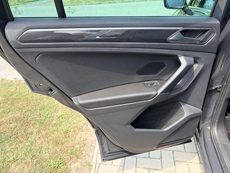 Volkswagen Tiguan 2.0TDI ELEGANCE DSG REZERVACE - fotka 51 z 63