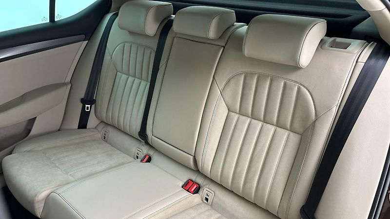 Škoda Superb 1.5 TSI DSG Style - fotka 16 z 30