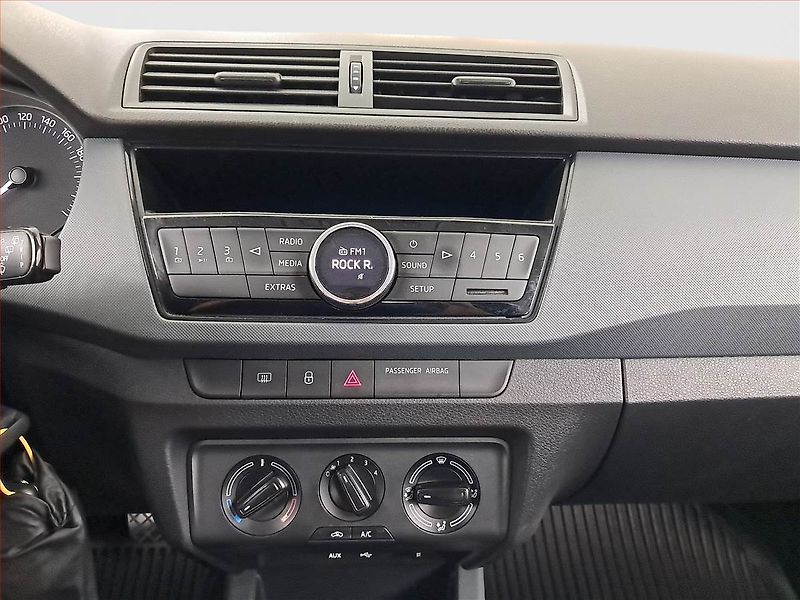 Škoda Fabia (2018) Ambition 1.0 TSI - fotka 12 z 14