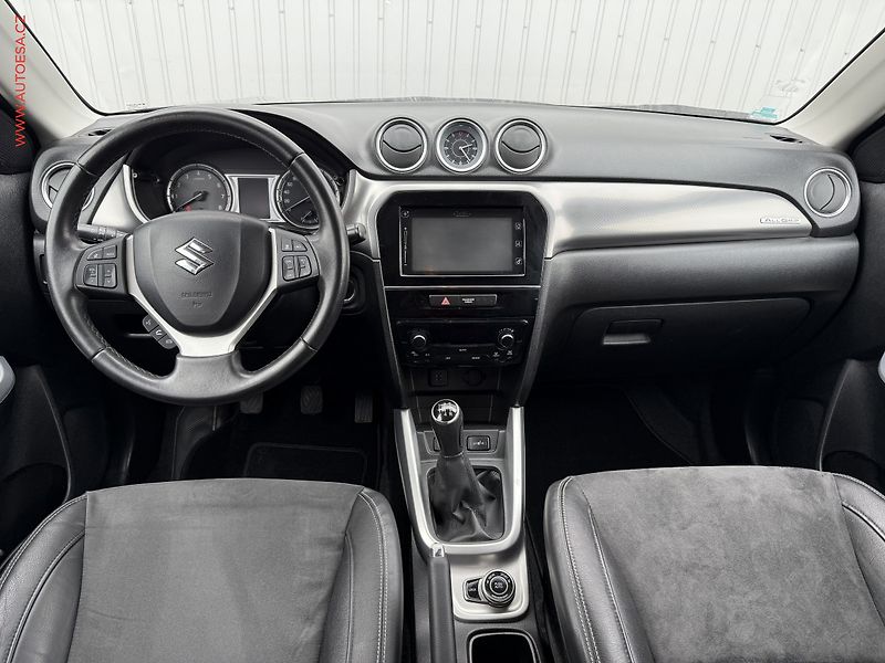 Suzuki Vitara (2016) 1.6 VVT AllGrip, Elegance - fotka 8 z 18