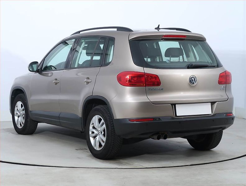 Volkswagen Tiguan (2012) 2.0 TDI, Park. senzory - fotka 4 z 17