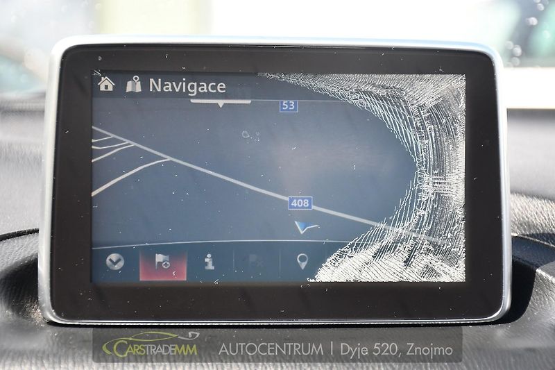 Mazda 3 2.0 SkyActiv-G120  - fotka 38 z 47