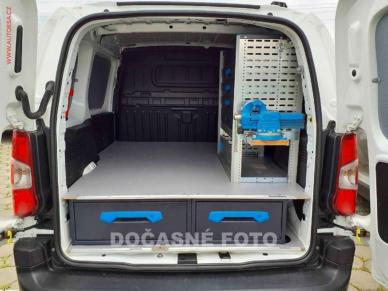 Peugeot Partner (2021) 1.5HDi DÍLNA, 96kW, Webasto - fotka 8 z 8