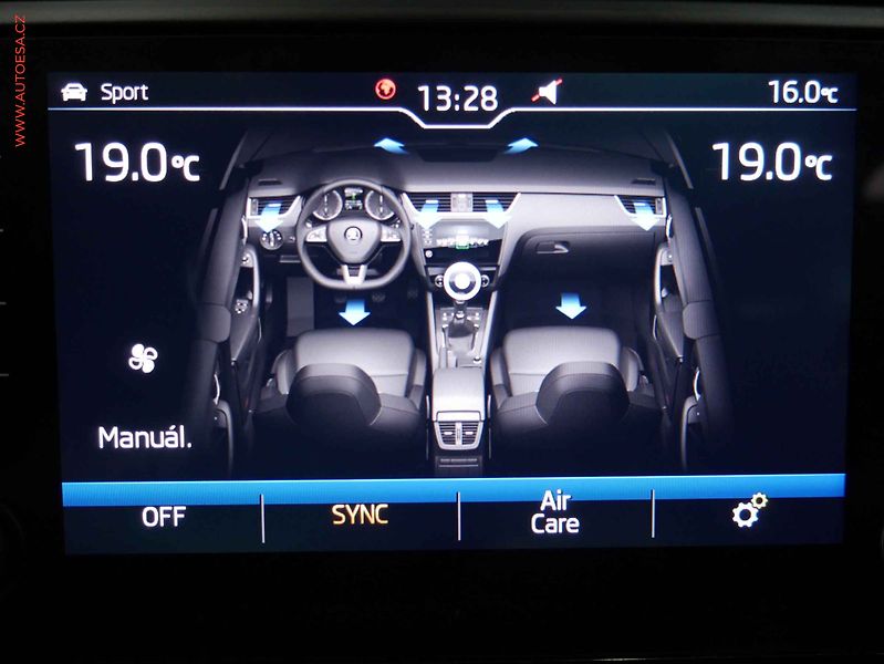 Škoda Octavia (2019) 2.0TSi, Navi, LED - fotka 16 z 25
