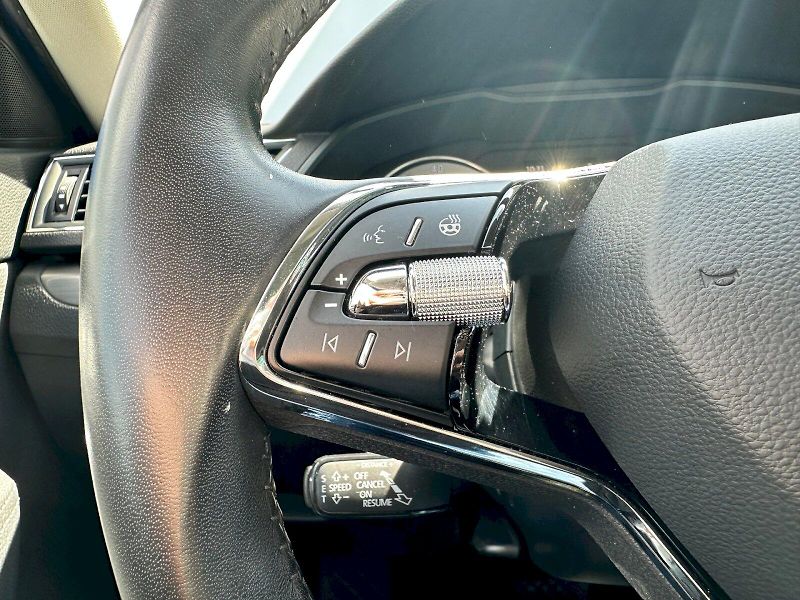 Škoda Superb (2021) 1.5 TSI 110kW ACT Style Combi - fotka 12 z 26