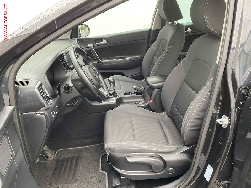 Kia Sportage (2017) 1.6 GDi, Navi, kamera, + kola - fotka 9 z 18