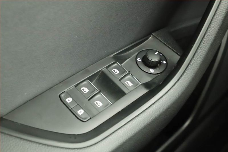 Škoda Superb (2019) 2.0 TDI, Automat, Serv.kniha - fotka 10 z 16