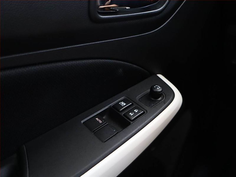 Suzuki Swift (2021) 1.2, ČR,1.maj, Serv.kniha - fotka 14 z 15