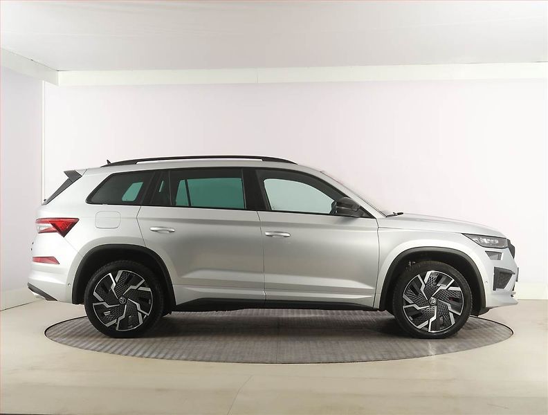 Škoda Kodiaq (2022) RS 2.0 TSI, RS, digi klima - fotka 6 z 28