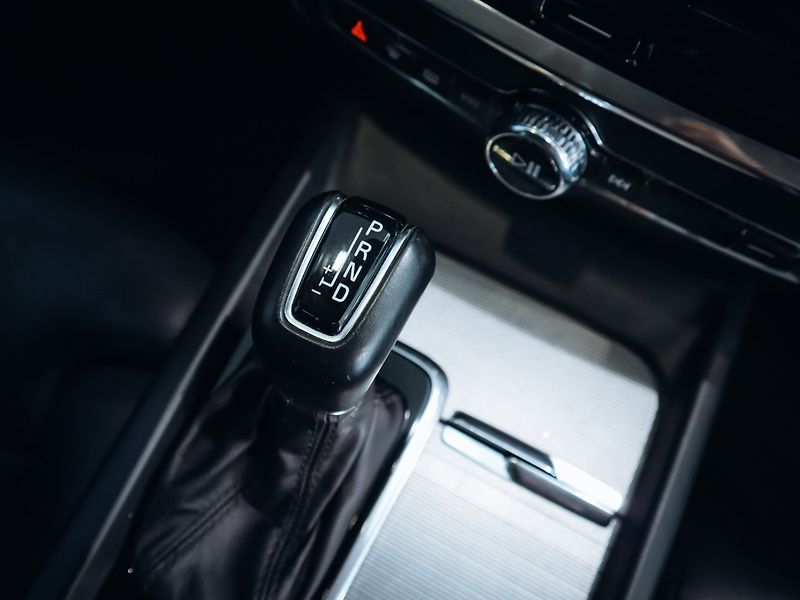 Volvo V60 D4 Inscription - fotka 13 z 27