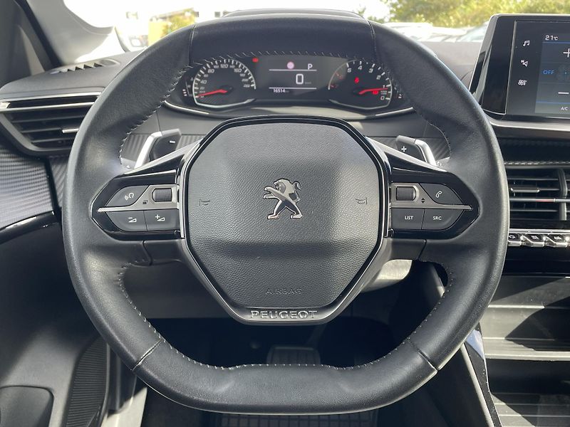 Peugeot 208 ACTIVE 1.2 PureTech 74 kW  - fotka 11 z 22