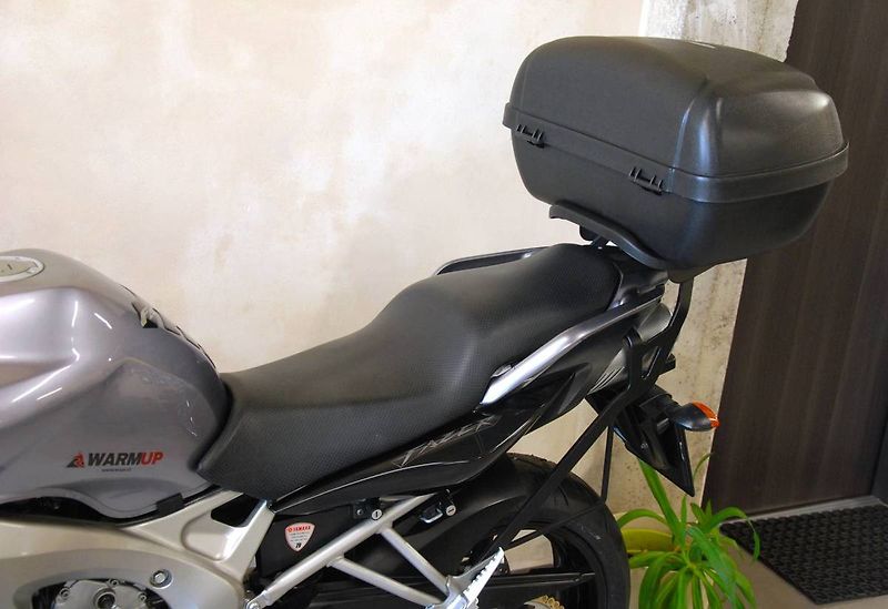 Yamaha FZ 6 S Fazer (2008) FZ6 S - nové pneu, hezký stav, - fotka 20 z 20