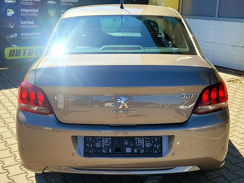 Peugeot 301 EAT6 115k *SERV.KN*CZ, 1xMaj - fotka 9 z 42