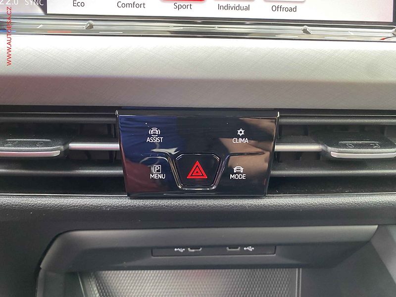 Volkswagen Golf (2021) 2.0 TDi 4x4, 1.maj,ČR - fotka 20 z 21
