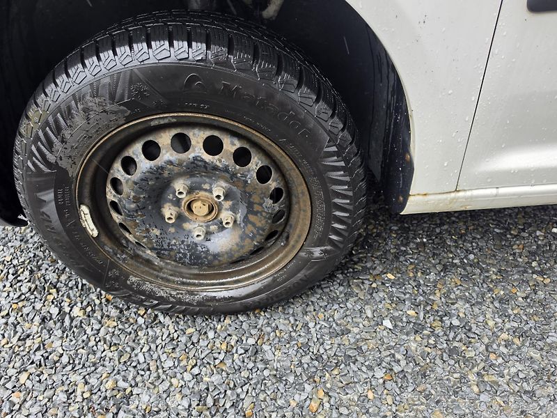 Volkswagen Caddy 2.0 i CNG TZ - fotka 10 z 17
