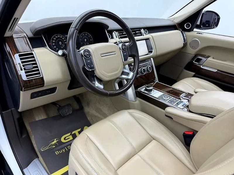 Land Rover Range Rover (2017) Luxusní terénní SUV - fotka 10 z 12