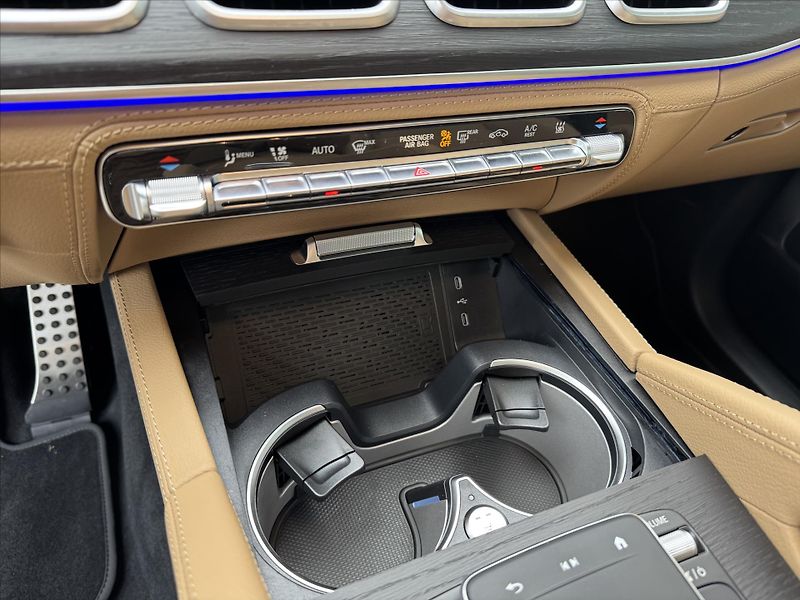 Mercedes-Benz GLS 350d 4M*NEZÁVISLÉ*MASÁŽ - fotka 30 z 52