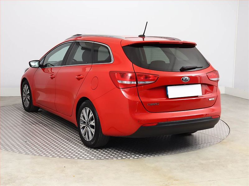 Kia Ceed (2016) 1.6 GDI, ČR,1.maj, Serv.kniha - fotka 4 z 16