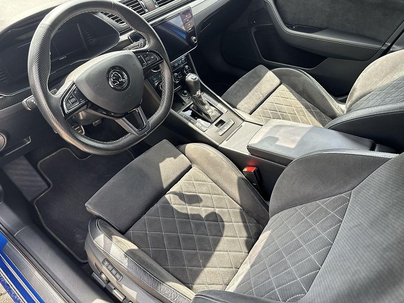 Škoda Superb (2020) 2.0 TSI 4x4 DSG SportLine - fotka 8 z 36