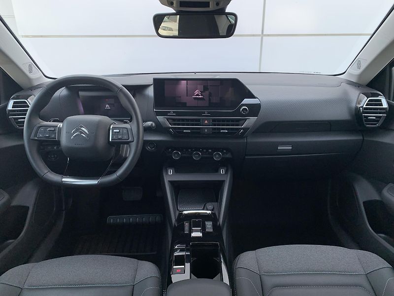 Citroën C4 X SHINE 1.2 PureTech - fotka 2 z 30