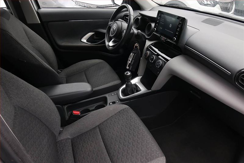 Toyota Yaris Cross (2022) Comfort 1.5 VVT-i - fotka 9 z 17