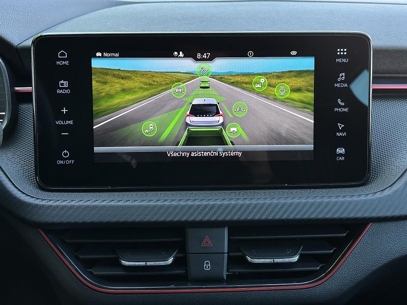 Škoda Scala 1.5TSi Monte Carlo 150PS NAVI - fotka 33 z 56