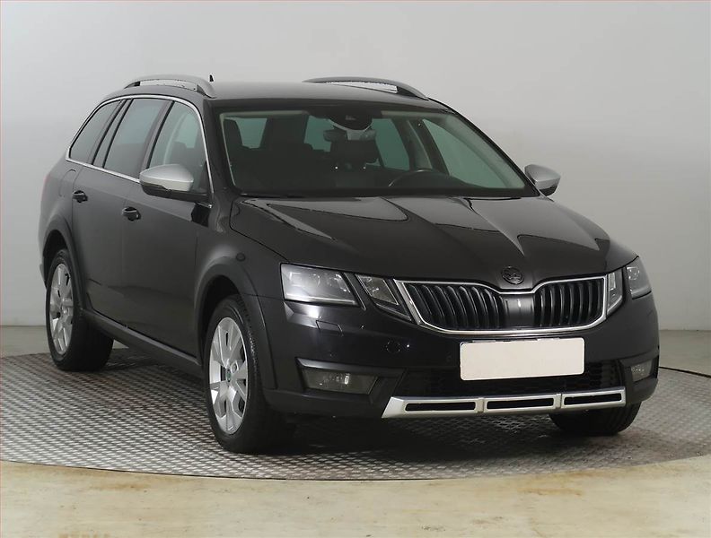 Škoda Octavia (2018) Scout 2.0 TDI, 4X4, Automat - fotografie inzerátu