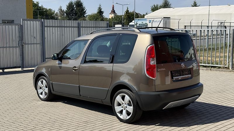Škoda Roomster 1.2TSi*63kW*SCOUT*STYLE*PĚKNÝ* - fotka 2 z 23